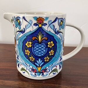 Vintage discontinued IZMIR Villeroy & Boch Blue Yellow Floral porcelain Pitcher